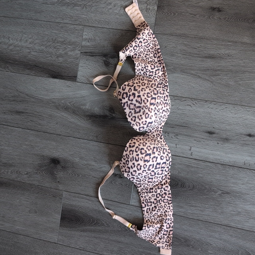 Incredible By Victoria's Secret, Lined Demi Bra, Leopard Print, Size 38C